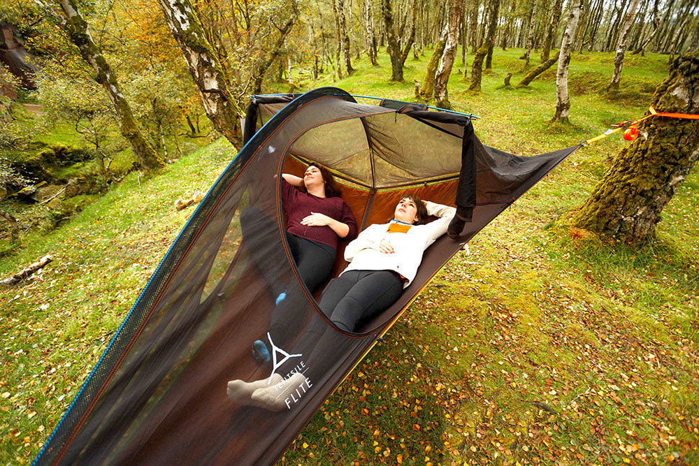 baumzelt-737xpo-1.jpg Flite 2 Personen Hängemattenzelt | Bringen Sie Wildcampen auf die nächste Stufe | Zelt – Tentsile – Bild 1