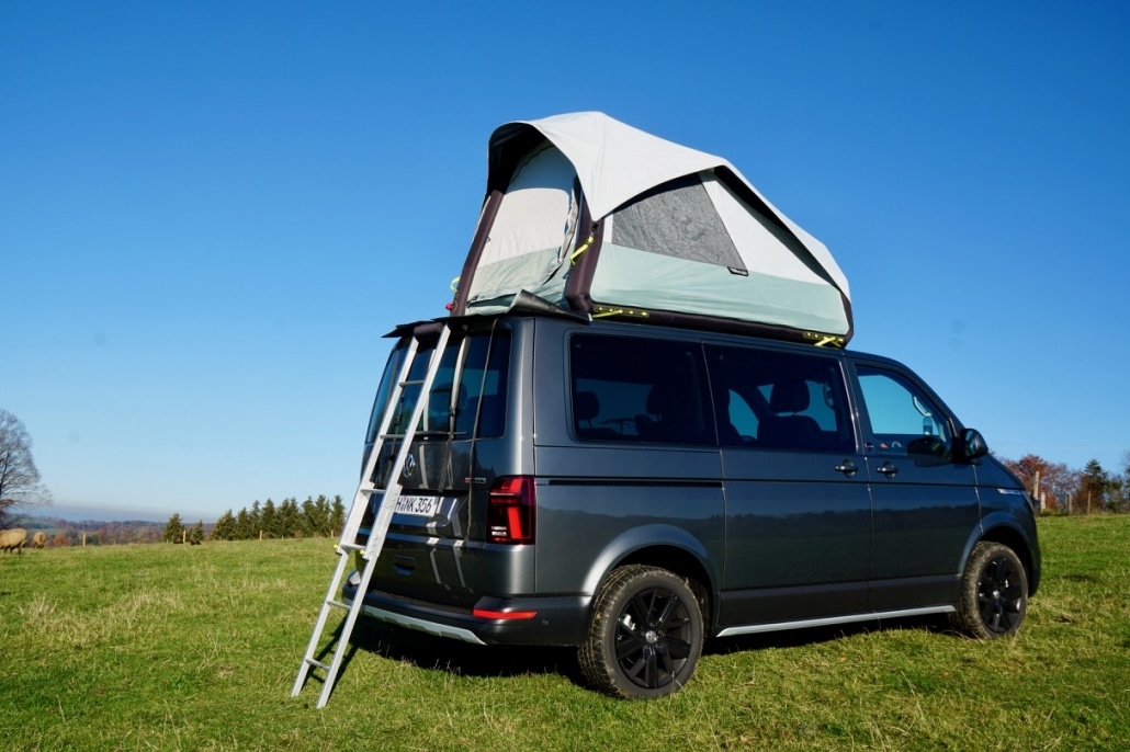 decathlon-dachzelt-088abl-1.jpg Das neue aufblasbare Dachzelt von Decathlon im Test – Bild 1