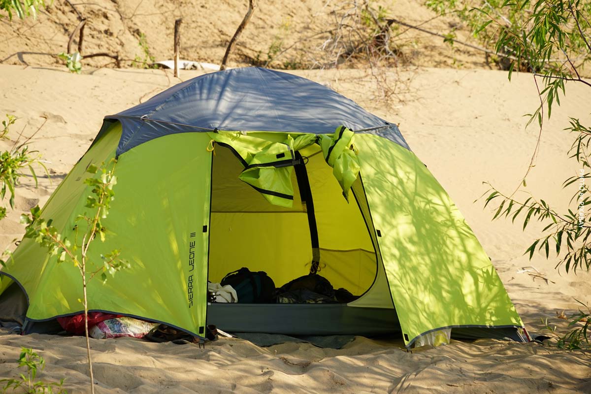 igluzelt-417hjw-1.jpg Igluzelt: Aufbau und Preis – Kuppelzelt für bis zu 4 Personen – Bild 1