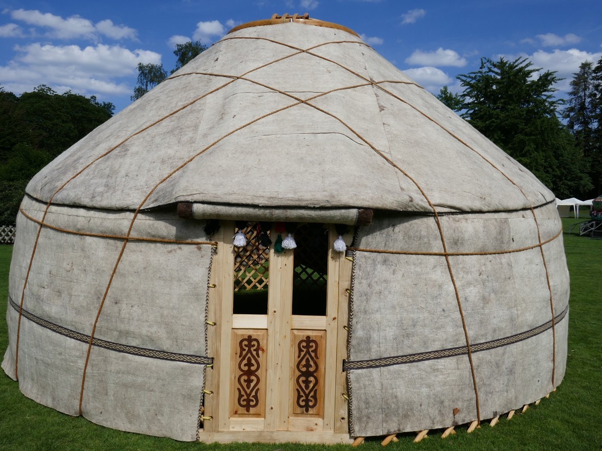 jurte-kaufen-257zck-1.jpg Original kirgisische 6m Jurte Filz Regenschutz Yurt юрта Kirgisien Ger Zelt Tipi | eBay.de – Bild 1