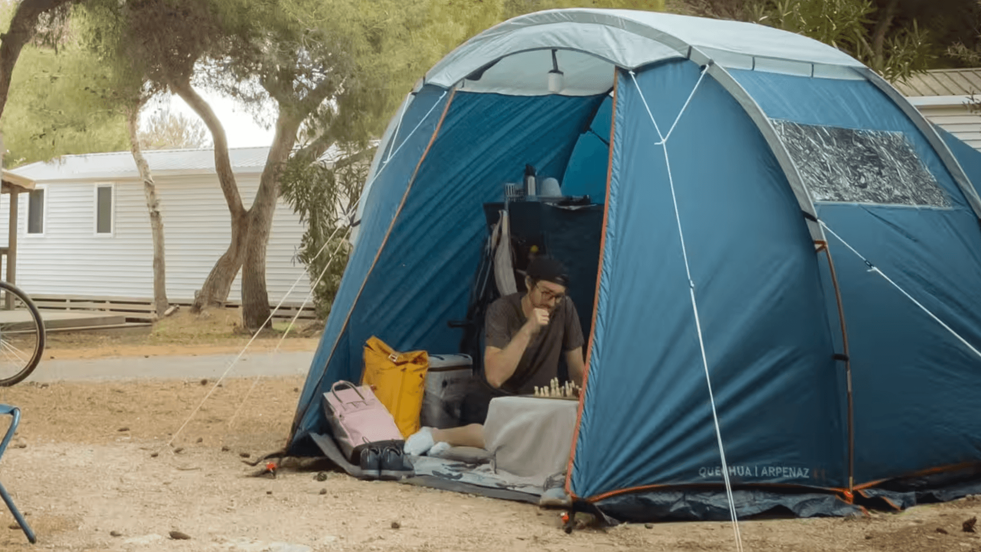 quechua-zelt-428xdp.png Camping: Decathlon verkauft Familienzelt von Quechua zum Sparpreis – Bild 1
