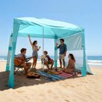 VEVOR Strand Cabana, 2,4 x 2,4 m Strandzelt mit Seitenwand, UPF 50+ Sonnenschutz, Strandpavillon mit Sandsäcken, höhenverstellbarer & tragbarer ...