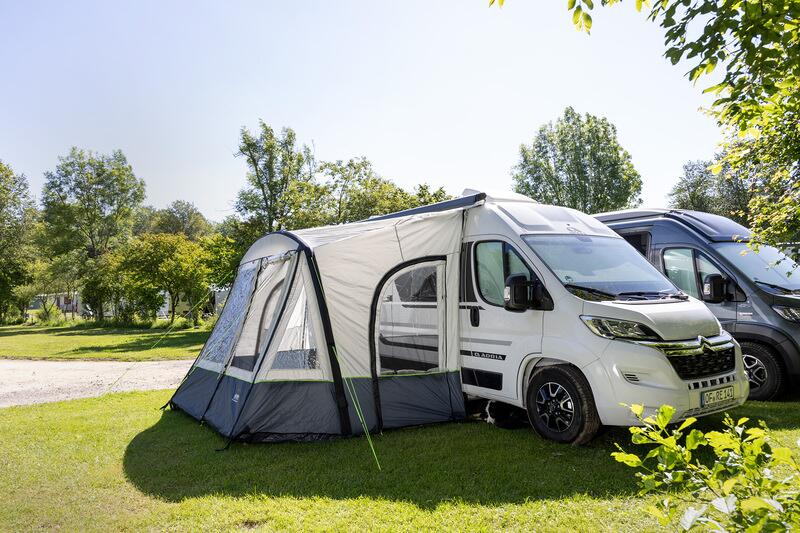 vorzelt-wohnwagen-aufblasbar-169eiy-1.jpg Reimo One Beam Air High aufblasbares Wohnmobil Vorzelt – Bild 1